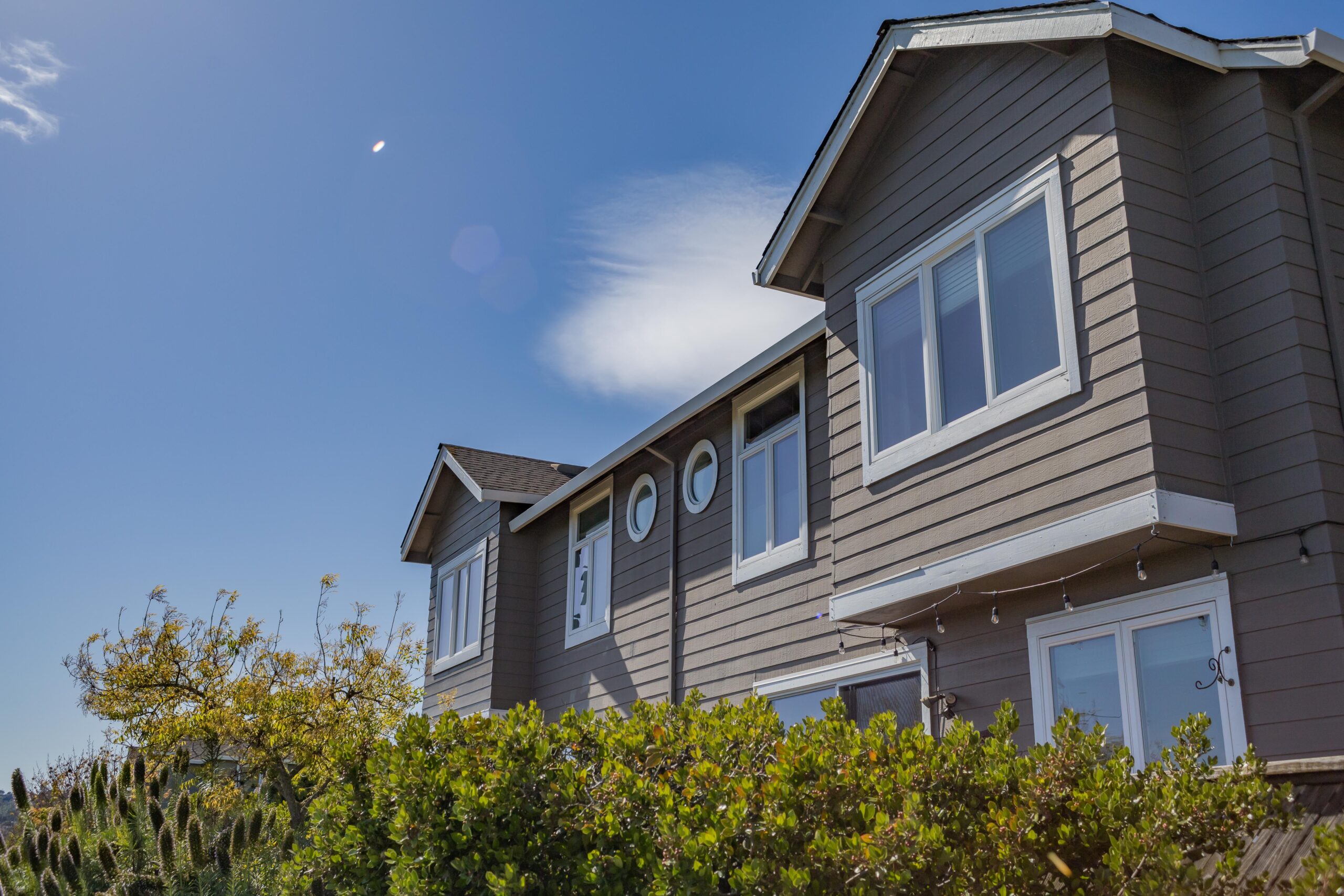 how to replace siding on a house